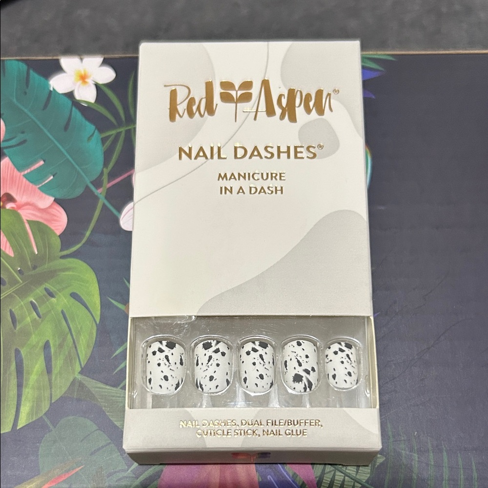 Red Aspen Nail Dashes Novella Is A Novelist